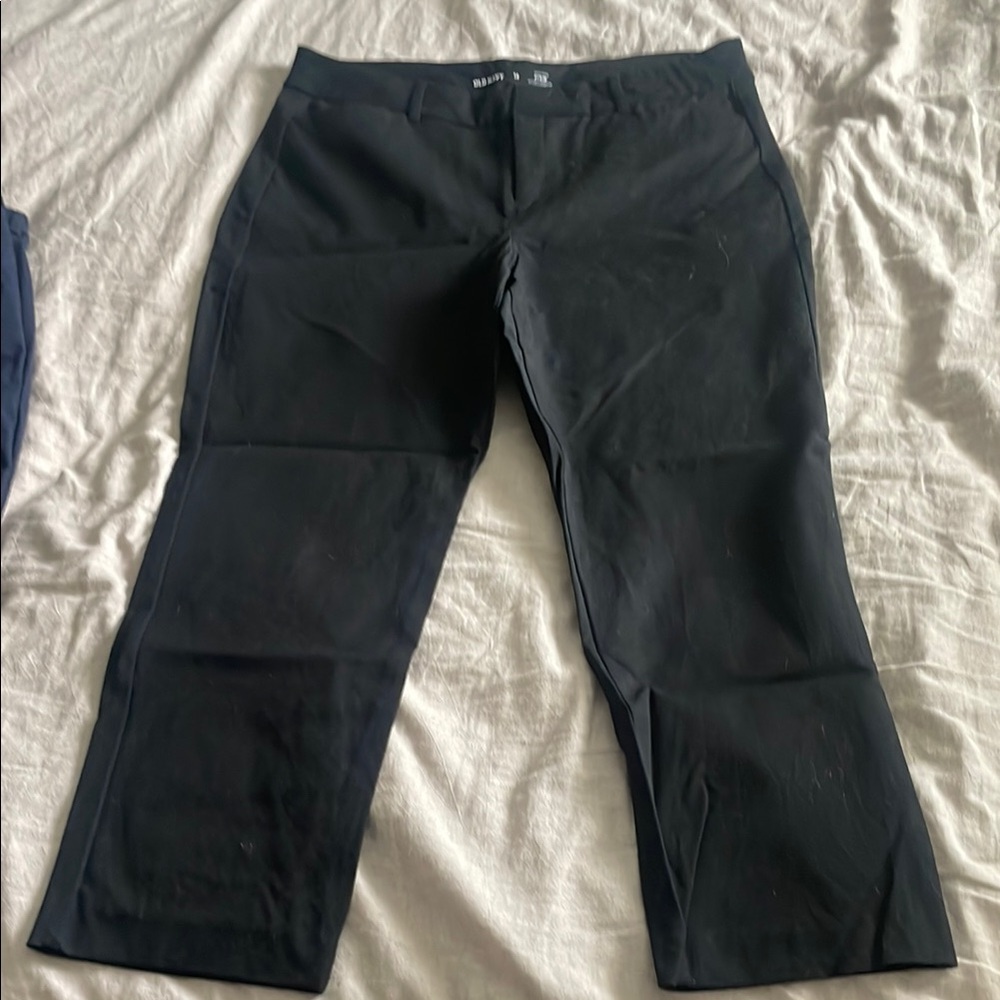 Old Navy Black Ankle Cropped Pants